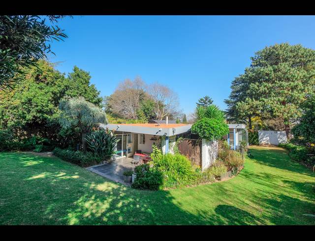 5 BEDROOM HOUSE TO LET IN WENDYWOOD